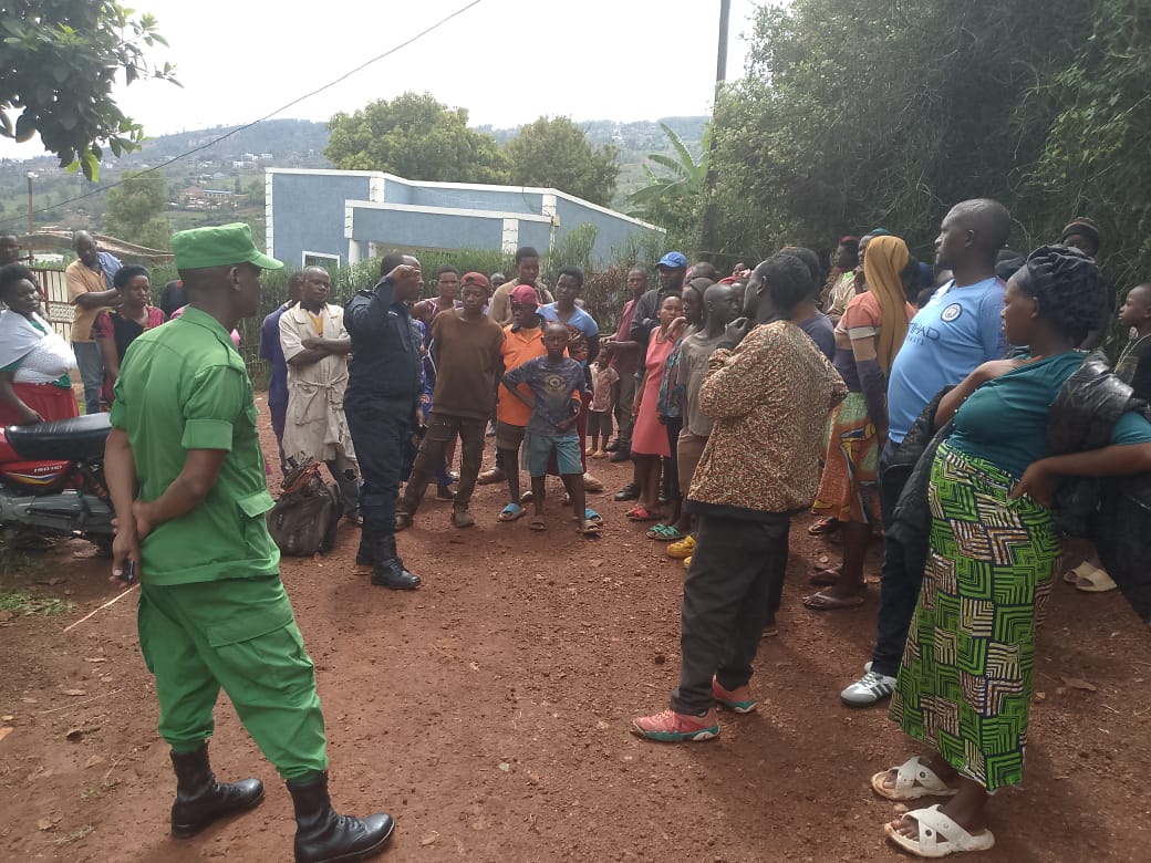 Kicukiro: Abantu bane bafatiwe mu bikorwa byo kwenga no gucuruza inzoga z’inkorano.