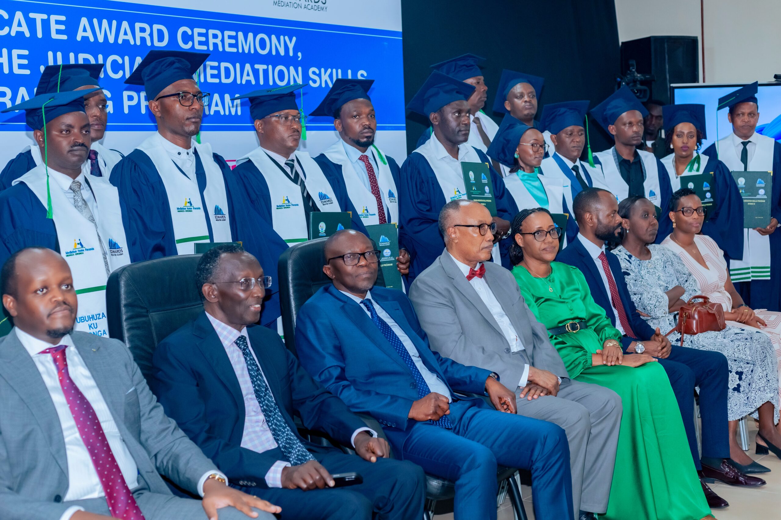 Ubuhuza bw’umwuga bukomeje kwaguka: Abantu 175 bahawe impamyabumenyi.